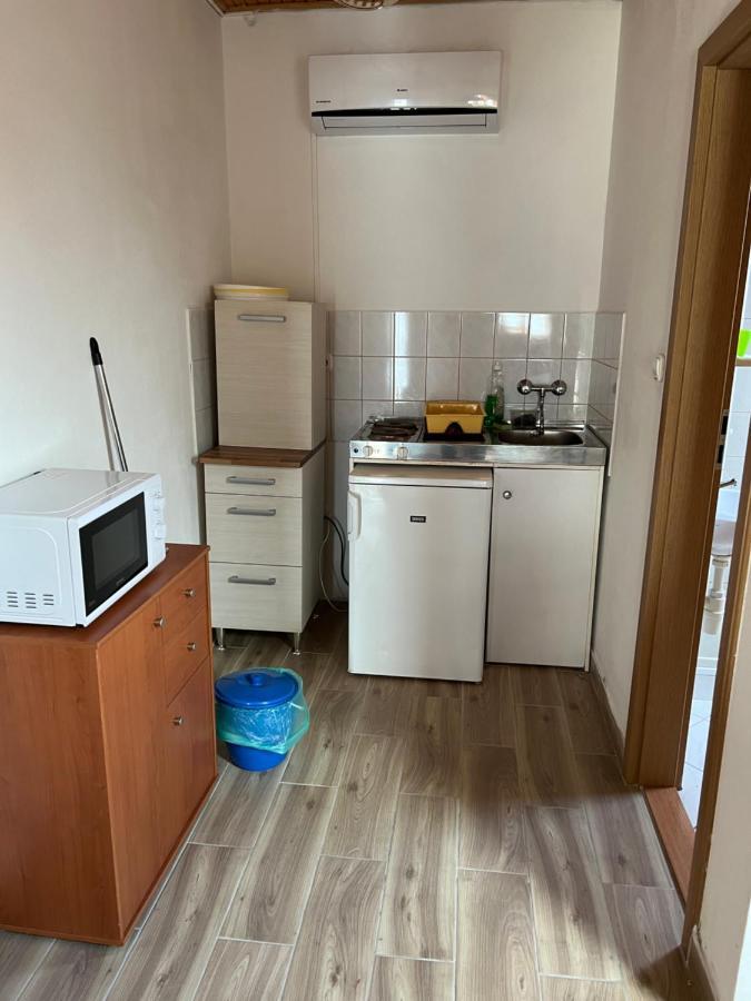 Csikos Apartman Gyenesdiás Exteriér fotografie