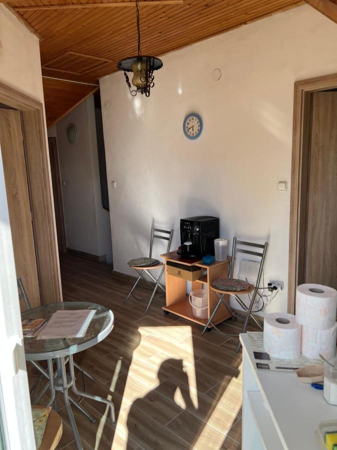 Csikos Apartman Gyenesdiás Exteriér fotografie